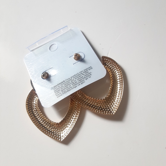 Pastel Collection Big Heart Dangle Earrings - Picture 5 of 6